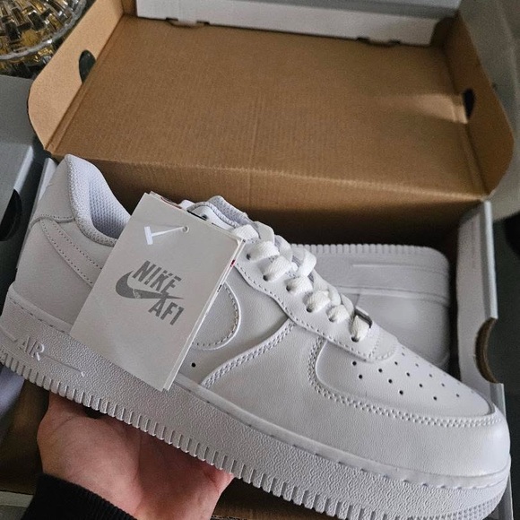 Nike AF1 Men's White Sneakers - Picture 2 of 2